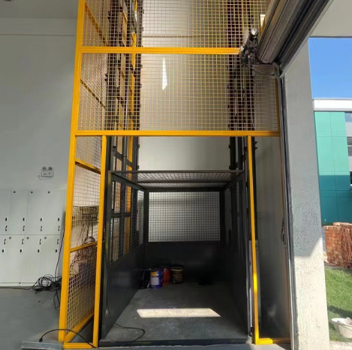 台江导轨式升降机助力物流园破解运输难题